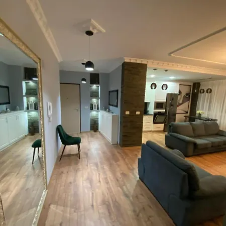 Troyes شقة