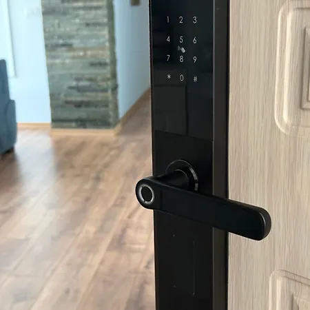 Troyes شقة